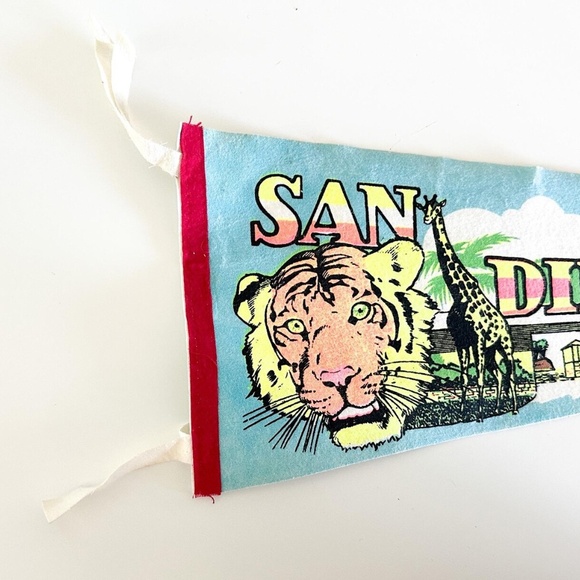 San Diego Zoo 1980s Souvenir Pennant | Vintage Felt Pennant - Picture 2 of 10